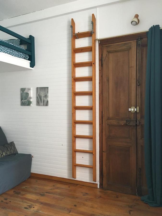 Petit Studio, Plein Centre Ville, Grande Terrasse Apartment